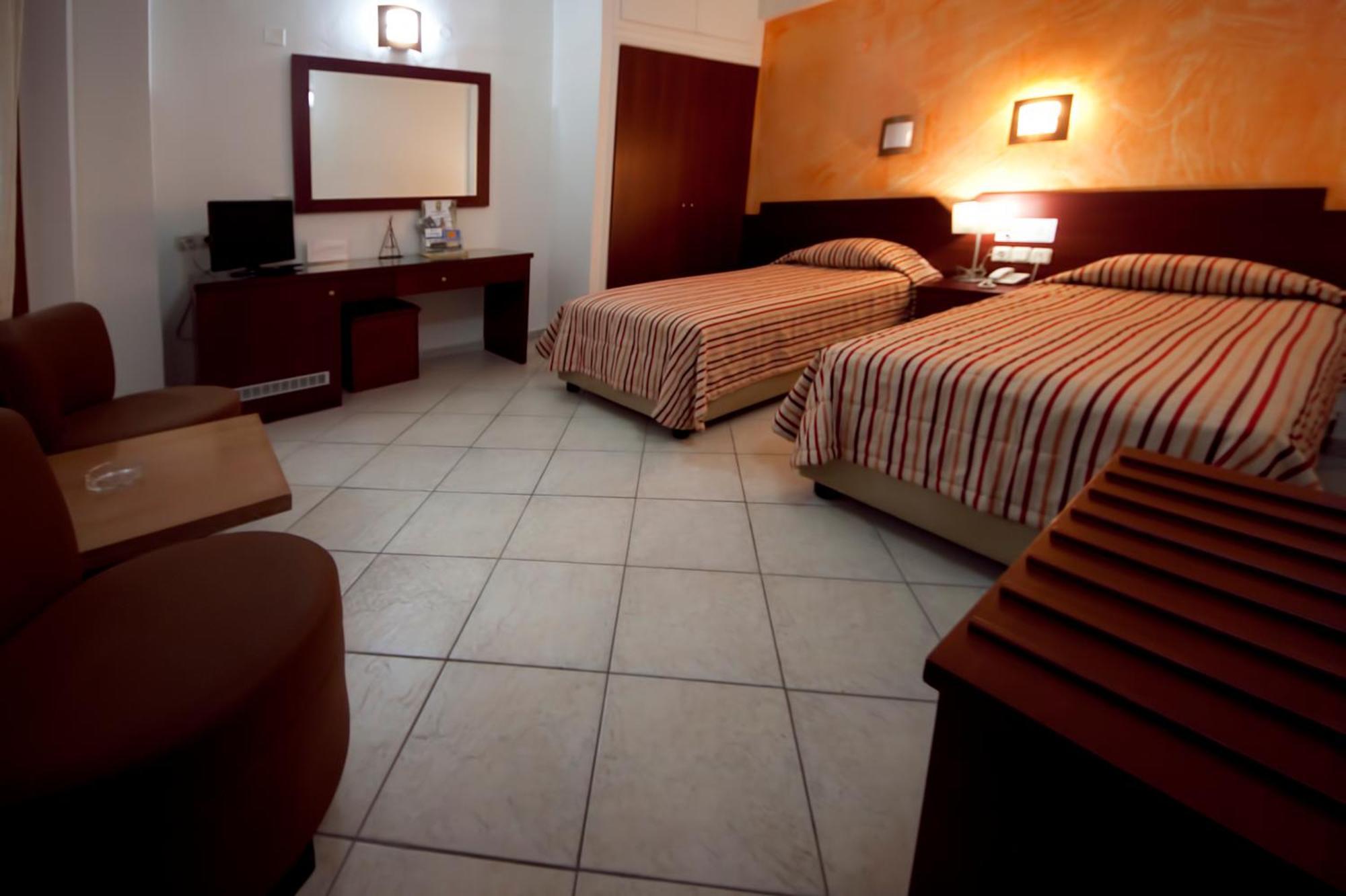 הרקליון City Life Hotel מראה חיצוני תמונה