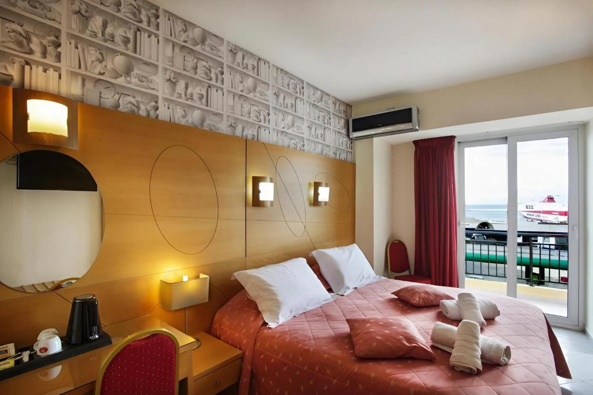 הרקליון City Life Hotel מראה חיצוני תמונה
