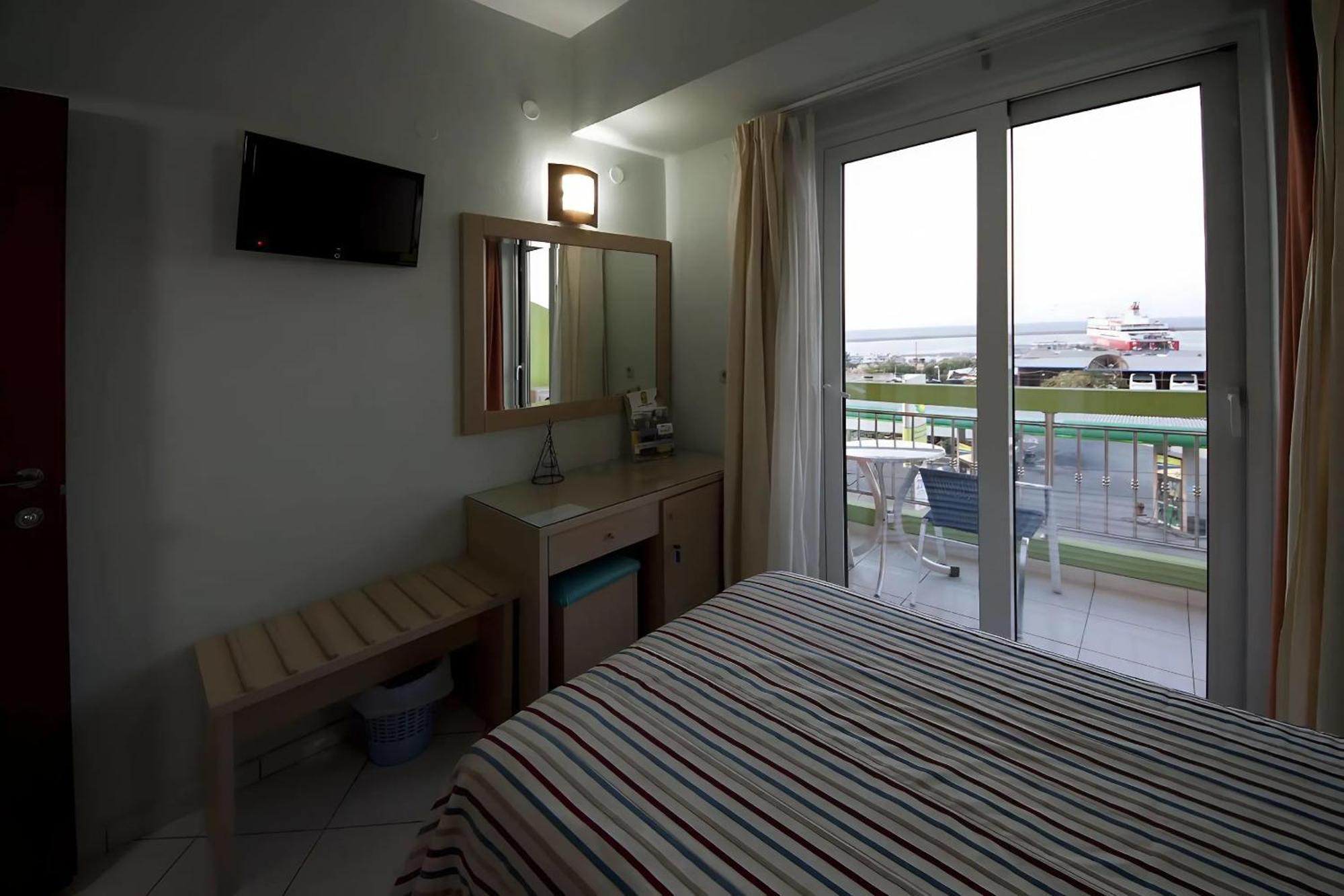 הרקליון City Life Hotel מראה חיצוני תמונה